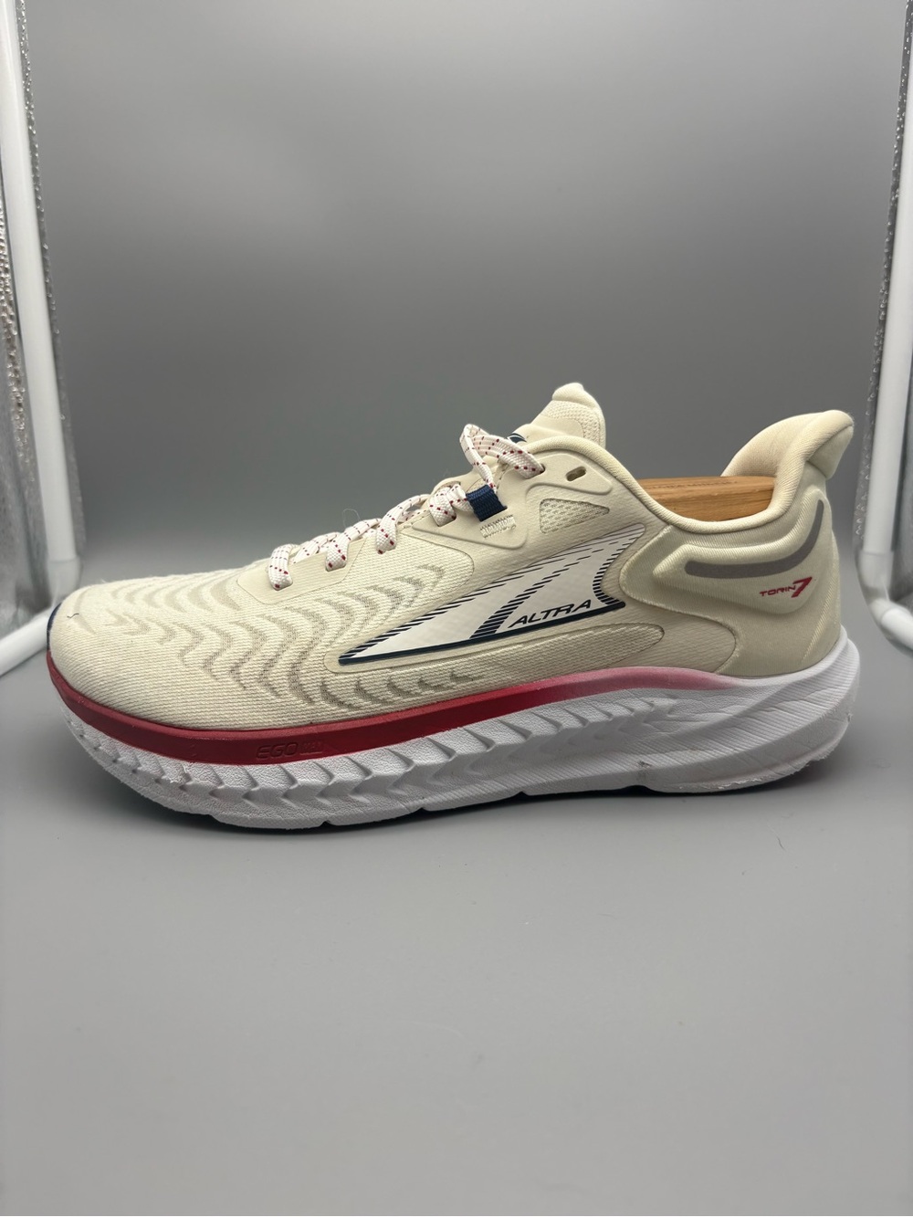 Altra | Torin 7 Running Shoes - Cream White Navy Red ; Womens 8